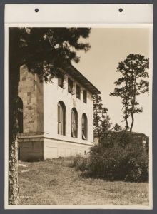 Miscellaneous buildings, 1960-1980 - Theology building exterior view
