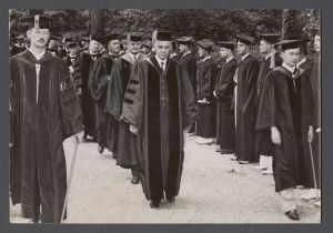 Commencement, pre-1940 - Faculty and new graduates