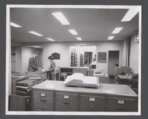 School of Medicine - Medical Library circulation desk