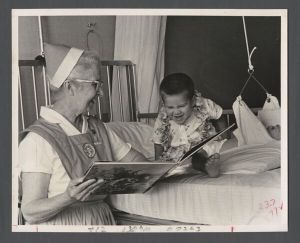 Egleston Children's Hospital (Pediatric Teaching Affiliate) - Mrs. Blake Ragsdale Van Leer reads to Michael Deans