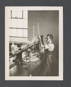 College of Arts and Sciences - Reidus Estes in the Chemistry laboratory
