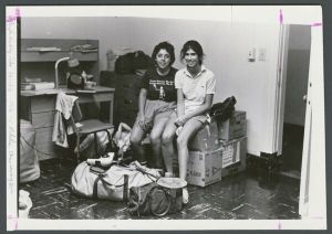 Residence halls - Students moving into dorms
