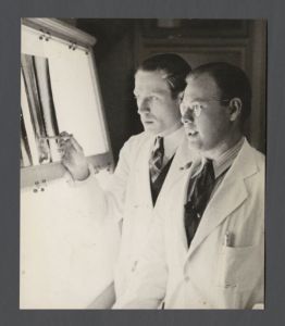 School of Medicine - Medical students at Grady Hospital looking at X-Rays