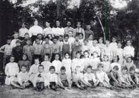 Allatoona School, County Line Road, group portrait, 1906