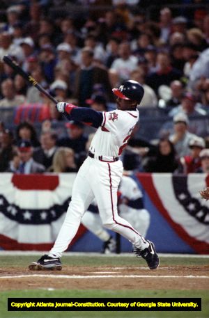 Fred McGriff takes Oral Hershiser deep in the 2nd inning of World Series Game One, 1995