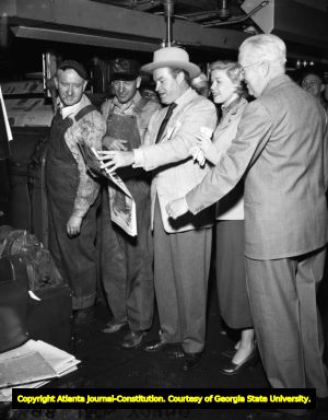 Bob Hope and Doris Day visiting the Atlanta Journal Newspaper building, 1949