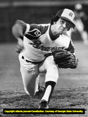 Atlanta Braves Buzz Capra mid-pitch, circa 1970s