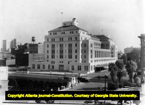 Atlanta Central Post Office above the viaduct, 1930s