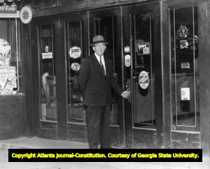 Dr. Free closing Atlanta's oldest drug store Free's Pharmacy, 1957