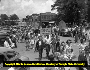 Ellis Arnall supporters gather in his hometown of Newnan during a governor's campaign rally, 1944