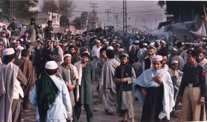 Crowded street in South Asia or Middle East, photograph by Jean Shifrin, 1992.