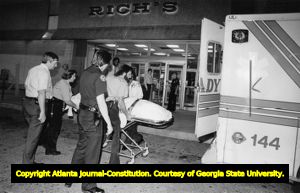 Body of slain Atlanta police officer Philip Mathis is removed from crime scene, Atlanta, Georgia, April 25, 1985.