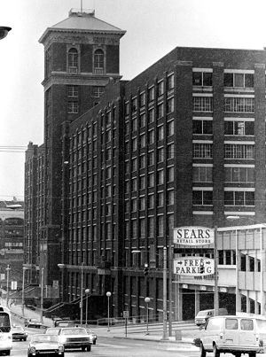 Sears, Roebuck and Company warehouse fulfillment center building on Ponce de Leon Avenue, Atlanta, Georgia, January 24, 1979.