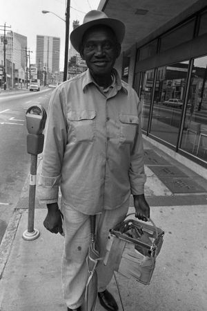 Willie Franklin, peanut vendor, on Auburn Avenue, Atlanta, Georgia, November 10, 1981.