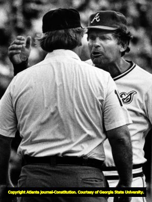 Bobby Cox arguing with umpire Jim Quick, 1981