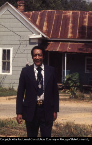 McHenry Boatwright visits his home town before performing at the presidential inauguration, 1977