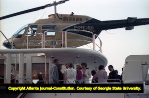 I.O.C. members board Malcolm Forbes yacht for a private event, 1990