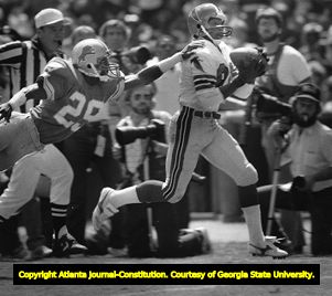 Falcons Billy "White Shoes" Johnson streaking down the sideline, 1984