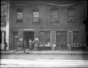 Samuel V. Cefalu wholesale produce, 58 Alabama Street SW, Atlanta, Georgia, circa 1927.