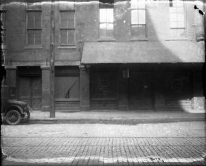 Vacant building at 42 - 44 Alabama Street SW, Atlanta, Georgia, circa 1927.