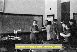 Students leaving class, North Fulton High School, Atlanta, Georgia, circa late 1930s or early 1940s
