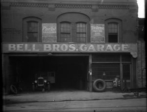 Bell Brothers Garage, 121 Central Avenue SW, Atlanta, Georgia, circa 1927.