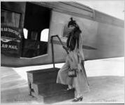 Eleanor Roosevelt boarding an Eastern Air Transport Curtiss Condor, 1932