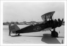 Carolyn Wills preparing a Pitcairn Mailwing for publicity shoot, 1981-04-29