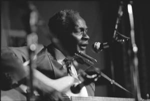 Reverend Pearly Brown performing, 1970.
