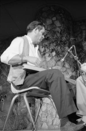 Edsel Martin playing the dulcimer at the Appalachian Music Festival, 1968