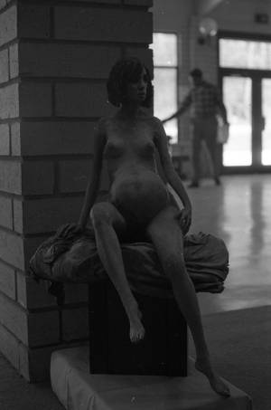 Sculpture of a pregnant woman, 1969