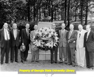F. H. "Pug" King and IAM group at the Thomas Wilson Talbot statue in Grant Park, Atlanta, Georgia
