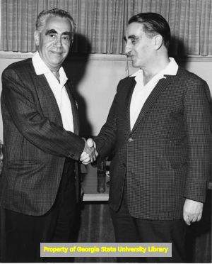Morris Pizer in Tel-Aviv