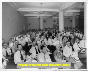 Large Labor meeting
