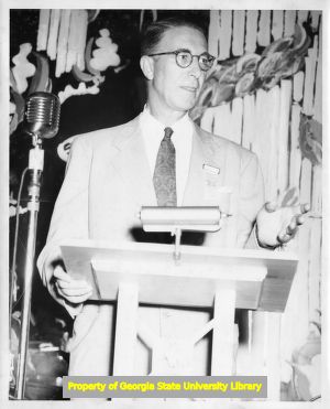 Estes Kefauver speaking at a Tennessee State Industrial Union Council Event, Chattanooga, Tennessee, June 1952.