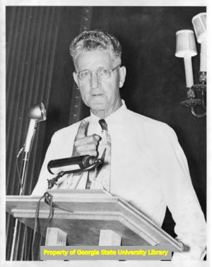 W. H. Crawford speaking at Tennessee State CIO Council Annual convention, Nashville, Tennessee, June 1951.