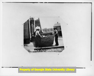 Fulton Bag and Cotton Mill employees evicting strikers from company housing