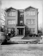 Unidenitifed apartment building