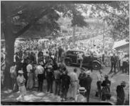 National Guardsmen rounding up strikers in Newnan, Georgia during the Uprising of '34, 1934