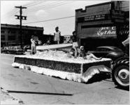 Sears, Roebuck parade float, unidentified parade