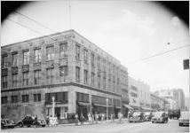 Regenstein's Building, on the corner of Peachtree and Cain Streets, Atlanta, Georgia, May 3, 1946. Photograph commissioned by Ward Wight Realty Company