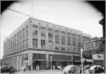 Regenstein's Building, on the corner of Peachtree and Cain Streets, Atlanta, Georgia, May 3, 1946. Photograph commissioned by Ward Wight Realty Company