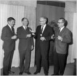 Presentation (airplane clock, soda pop)