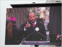 Van Jones on television monitor, Women's March on Washington, 2017-01-21
