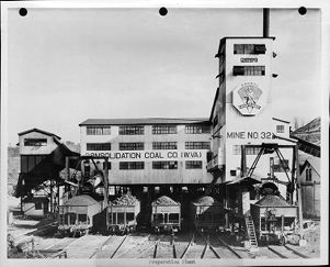 Coal preparation plant at Mine No. 32, of the Pittsburgh Consolidation Coal Company, 1951-05-03