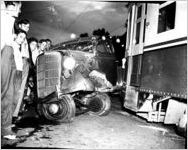 Auto wrecks (image 2 of 5)