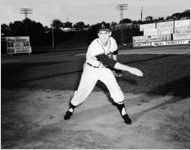 Atlanta Crackers pitcher Don Nottebart