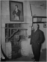 Burns cottage, interior