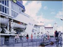 Cruise vacation