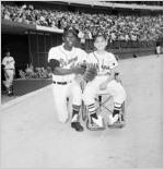 Atlanta Braves and Muscular Dystrophy Association of America group (Hank Aaron)